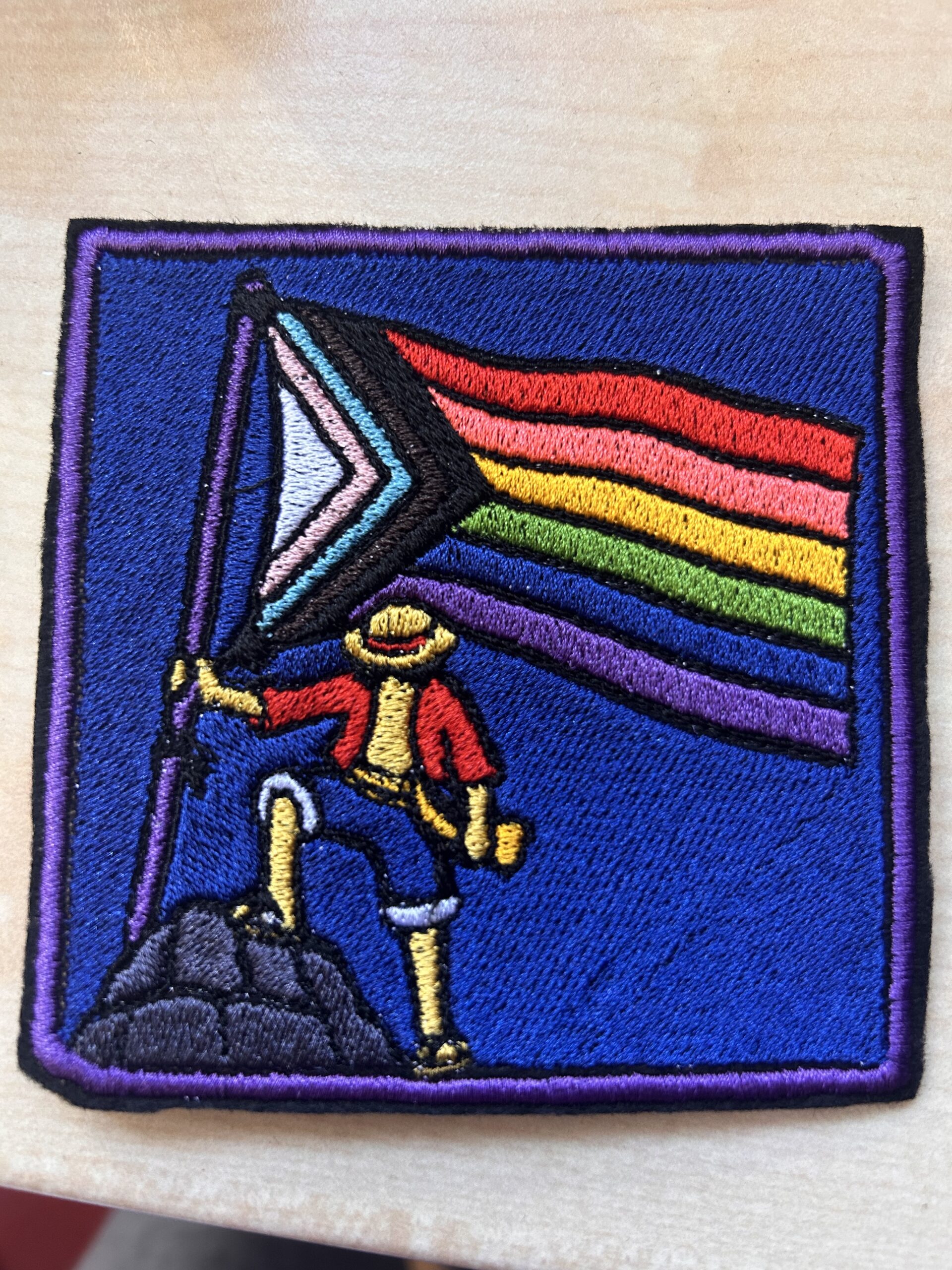 One Piece x Pride: Ruffy „Strohhut“ Progress-Pride Patch